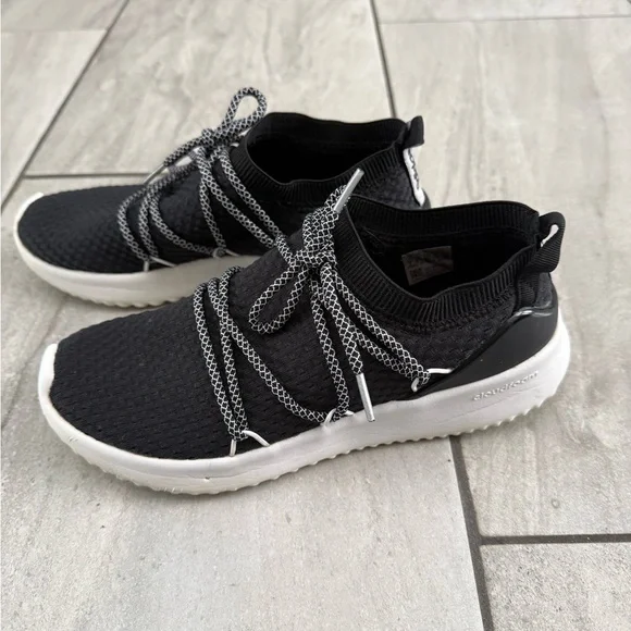 Adidas Shoes - Picture 3 of 4